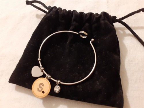 Bracciale con ciondoli sigla - e,