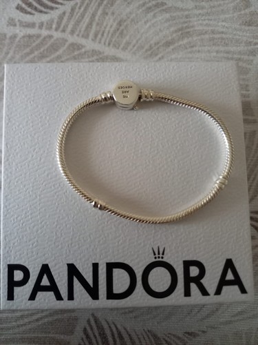 Bracciale pandora con charms - pandora,